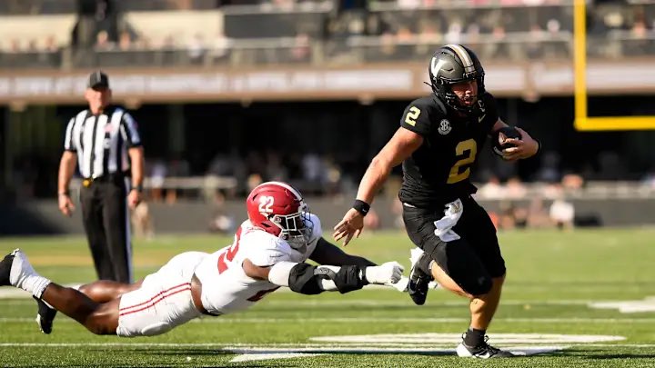 16 Vanderbilt @ 10 Alabama Prediction 
Alright it’s time. I’ve been putting this off all week 
Ranked on 5 Categories: 
- Roster 
- Coaching 
- Game Script
- Outside Factors 
- Does the team have Diego Pavia on their roster? 

Official Prediction
Vanderbilt 37 Alabama 26
🧵⬇️