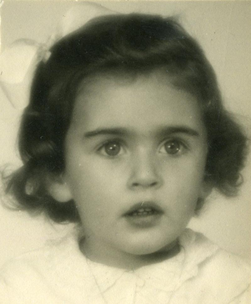 2 October 1936 | Czech Jewish girl, Anita Brandeisová, was born in Prague.

She was deported to #Auschwitz from #Theresienstadt ghetto on 28 October 1944. She was murdered in a gas chamber after the arrival selection.
---

A short video about gas chambers and crematoria of the