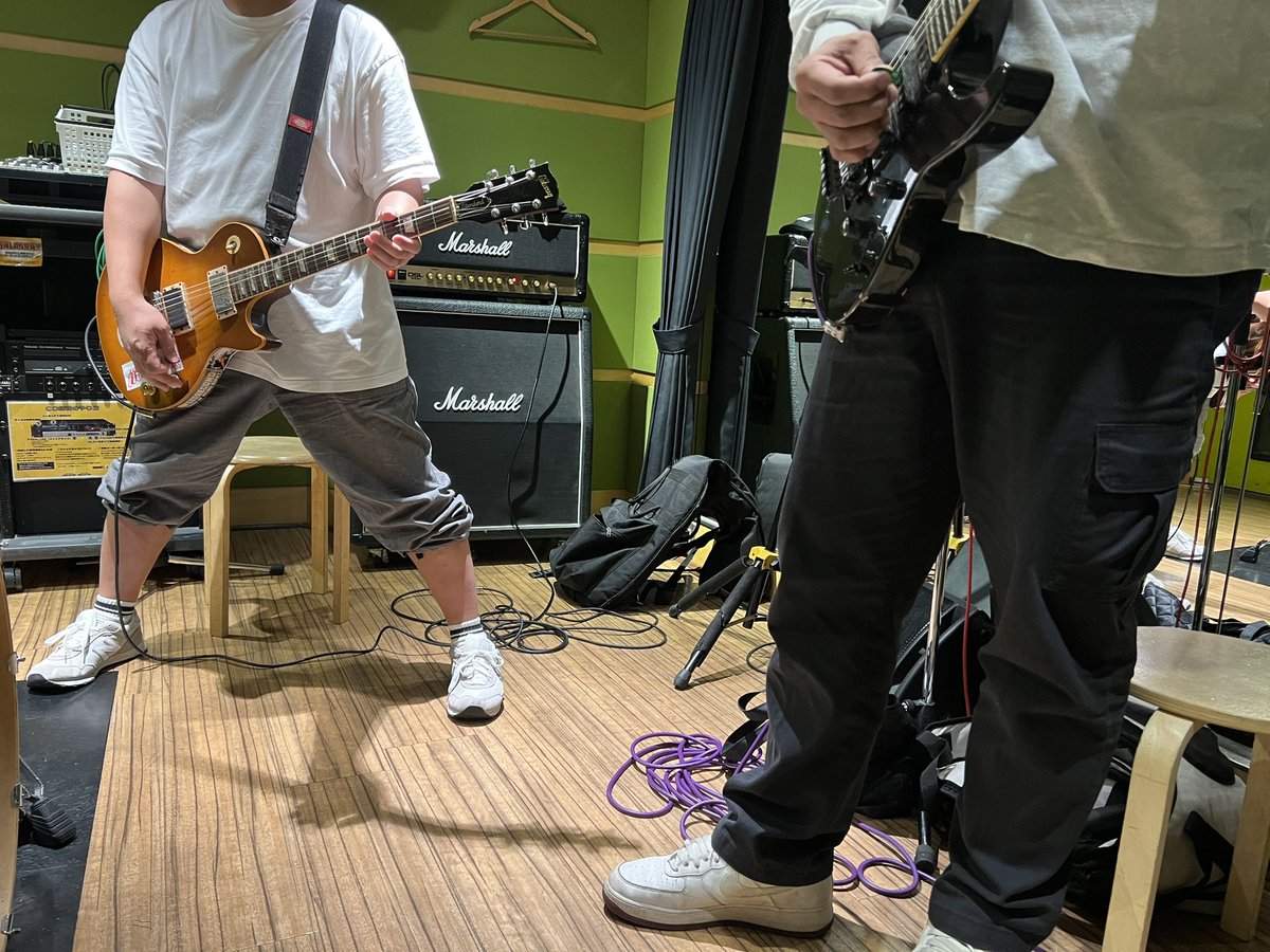 LBF_mnb_2319's tweet photo. 昨日はスタジオ練習 https://t.co/3WNvHQO9vP