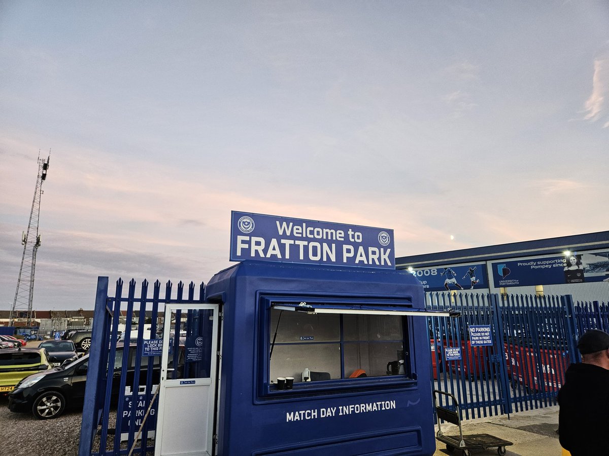 Ino Diepeveen tweet media