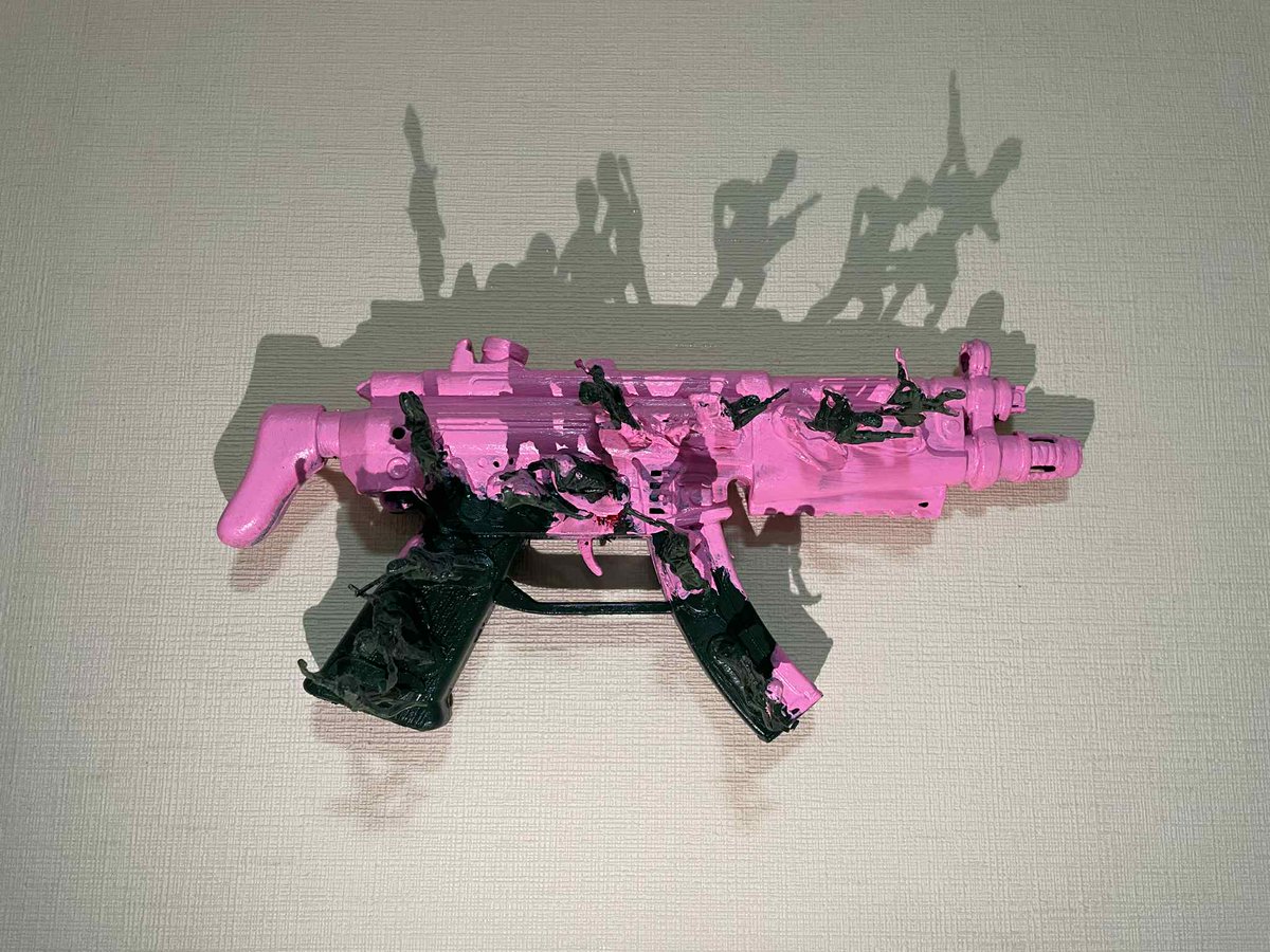 MikavaGela's tweet photo. Gela Mikava’s Sculptural Commentary on Violence
#gelamikava
#PostSocialistRadiation
#contemporaryart https://t.co/irtcnbyE1S
