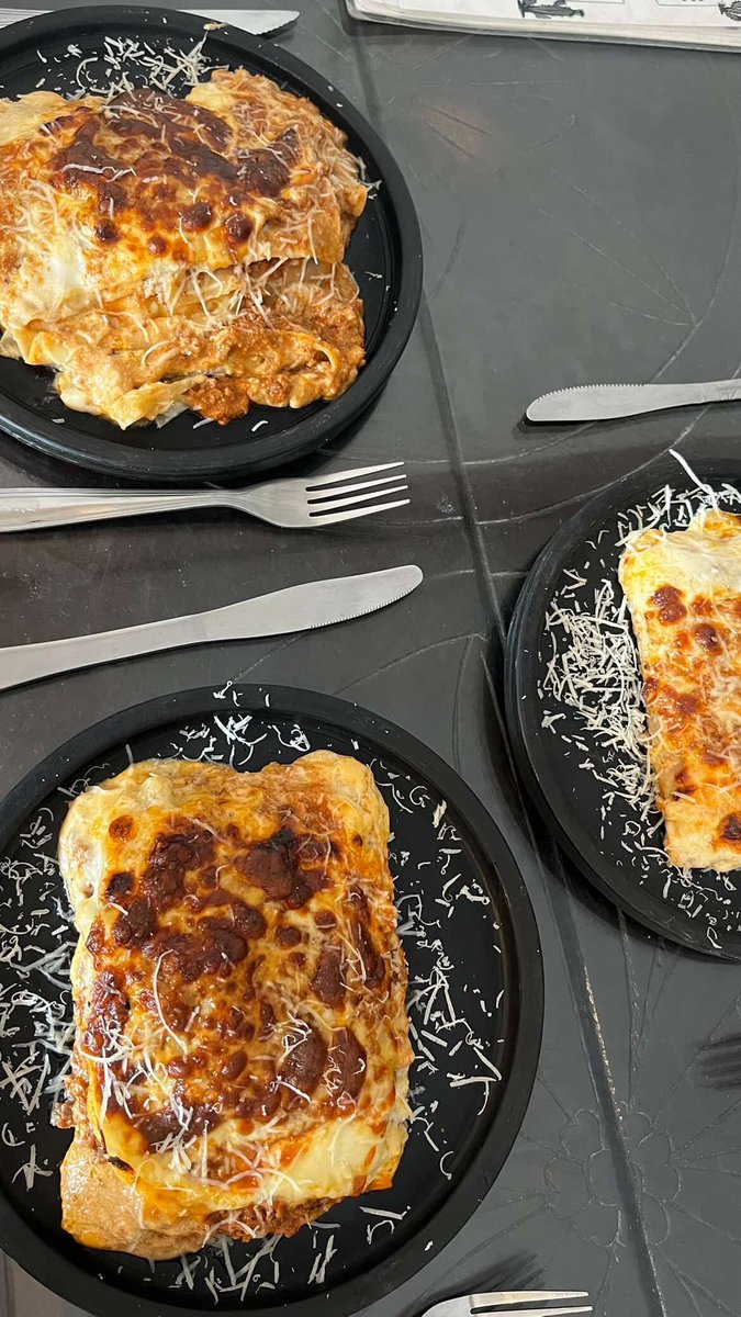 vttor0's tweet photo. Hora do almoço sempre conhecendo novos lugares, comidas, sabores e histórias ✨ https://t.co/srKecxqUFy