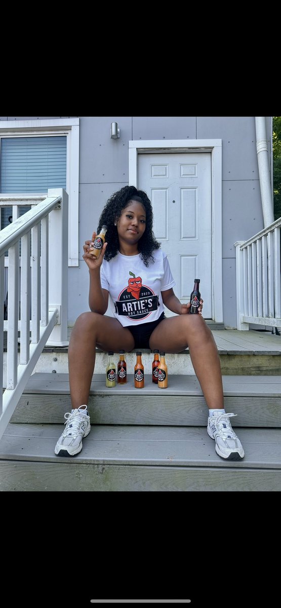 artieshotsauce.com/products/artie…