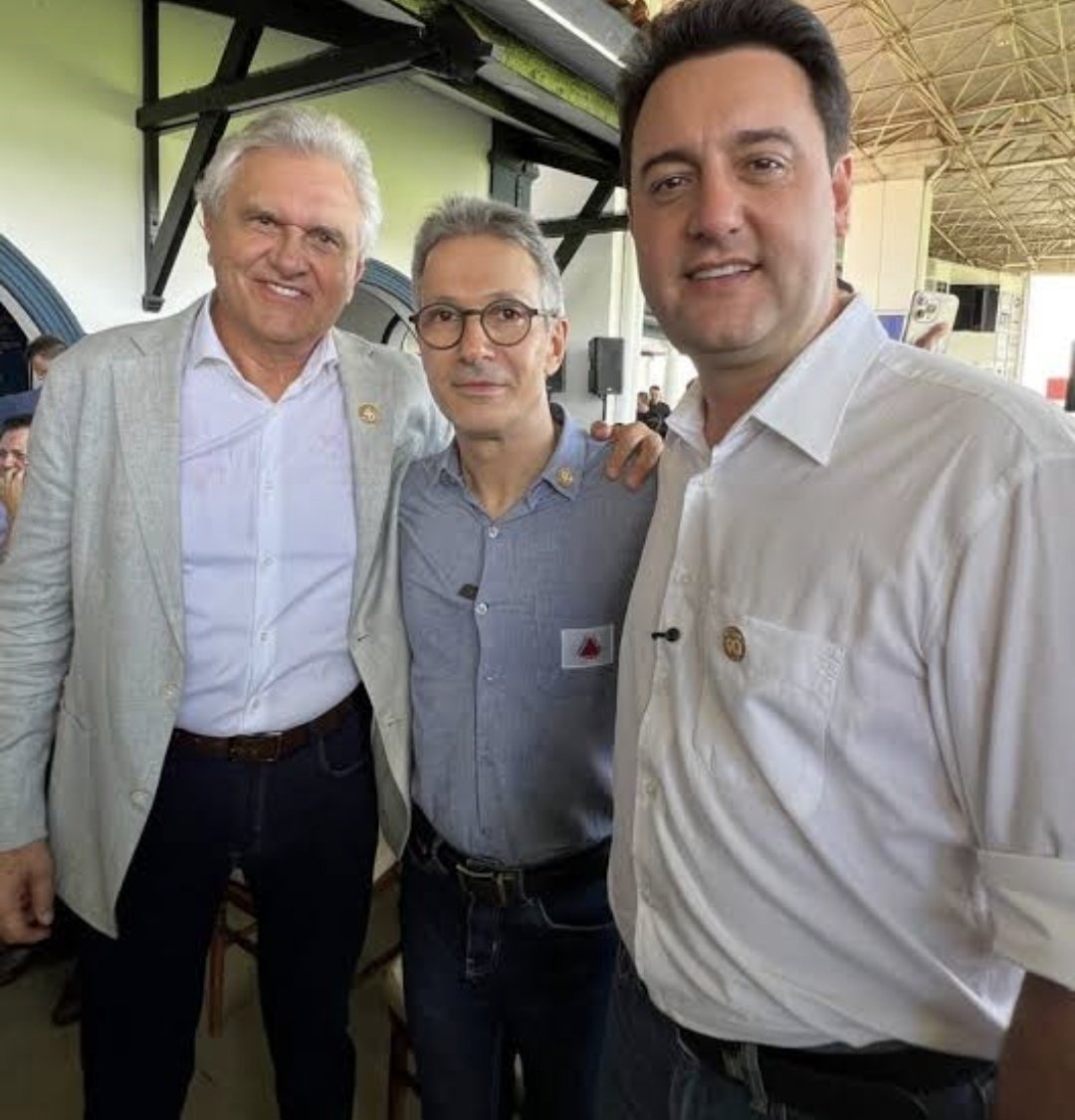fiscaldofim's tweet photo. Pesquisa eleitoral DATA-Fiscal

Na próxima eleição algum deles tem seu VOTO? https://t.co/YZViGtit4w
