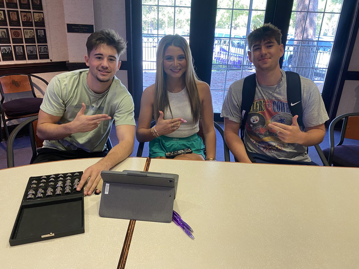 SFA Alumni (@sfa_alumni) on Twitter photo Day 3 of SFA Ring Week 🎬
Big congrats to all who got their #SFARing today! We’ll be back at it again at 9 a.m. tomorrow.
Check out just a few of the many 📸 from today.
#AxeEm Day 3 of SFA Ring Week 🎬
Big congrats to all who got their #SFARing today! We’ll be back at it again at 9 a.m. tomorrow.
Check out just a few of the many 📸 from today.
#AxeEm