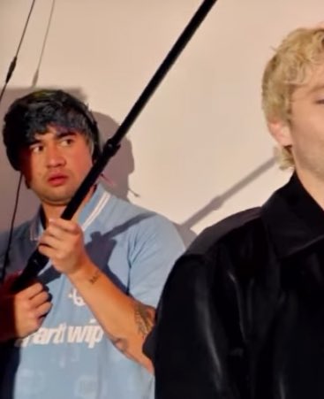 lovinglyhood's tweet photo. give boom guy a raise he looks terrified https://t.co/hGmDQSguLu