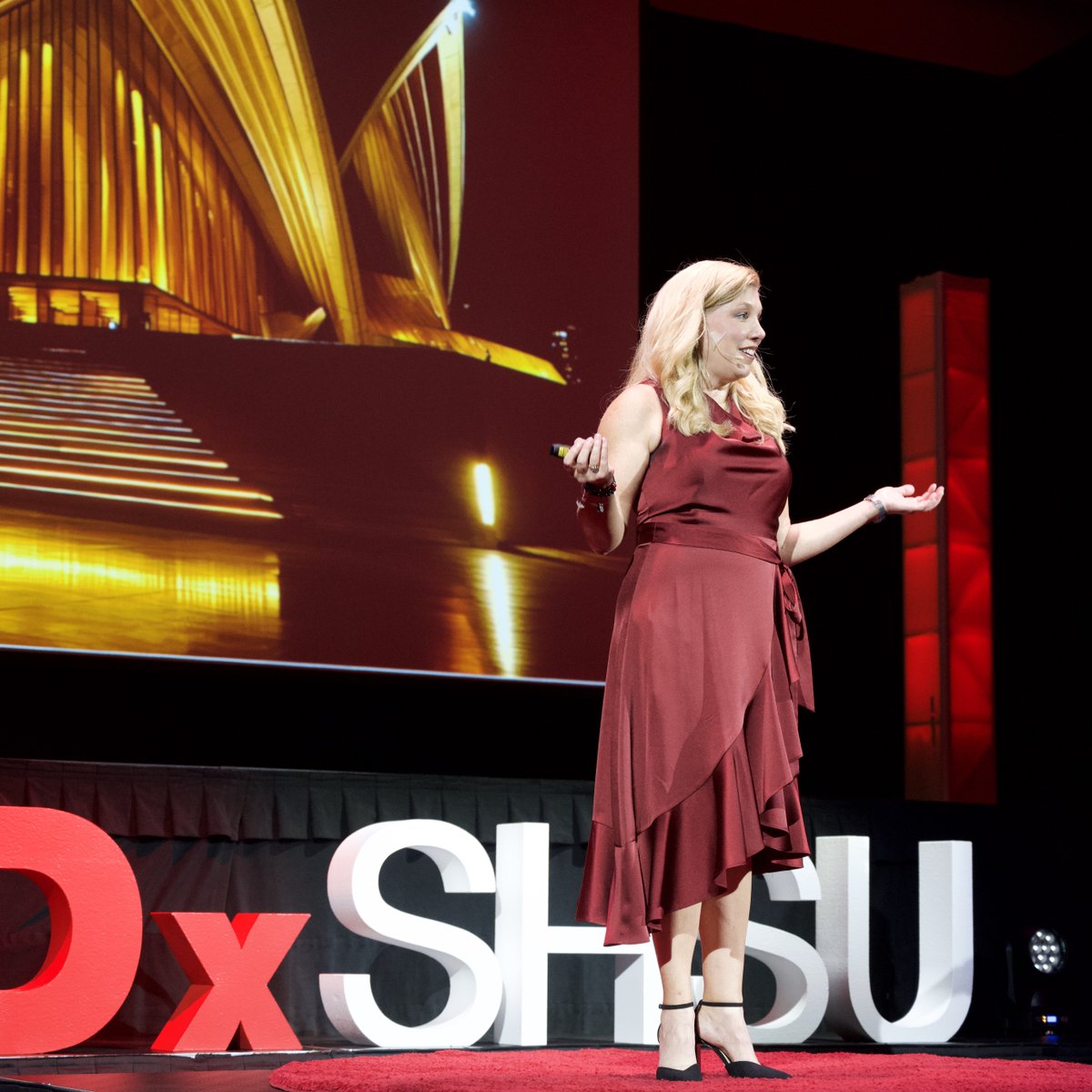 SamHoustonState's tweet image. The talks may be over, but the inspiration has only just begun.

Thank you to all the speakers, volunteers and viewers for joining us for this year's TEDxSHSU! Until next time... 🐾 

#TEDTalks | #SamHoustonState