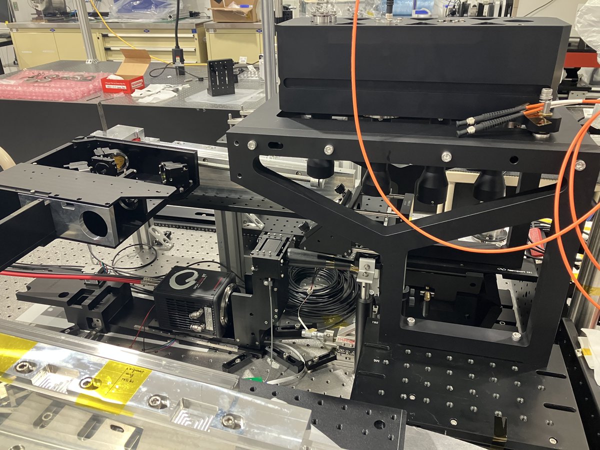 NAOJ_ATC's tweet photo. 広視野補償光学装置GLAOの波面センサー試作機がオーストラリア国立大学(ANU)で組み上がり、評価試験がスタートしました。先端技術センター製作の試作機評価用部品が活躍しています。評価結果を最終設計に反映し、来年度以降はいよいよ本番機の製作へ進みます。 https://t.co/5HJCPB8YgH