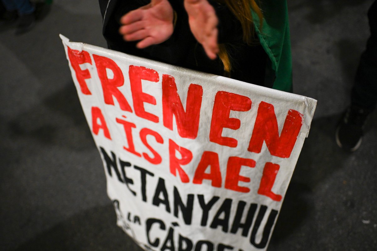 📣 ALERTA FLOTILLA 

Compartimos imágenes de la concentración en la plaza Libertad, en repudio al  asalto militar de Israel a la misión humanitaria de la Global Summud Flotilla.

BASTA DE GENOCIDIO SOBRE EL PUEBLO PALESTI