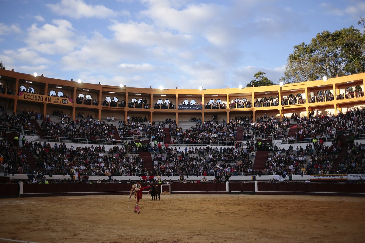 La Corte (<a href="/CConstitucional/">Corte Constitucional</a>)  lo denomina “mandato imperativo”(...). El eufemismo con que los estados del sur de los EEUU se referían a la esclavitud.