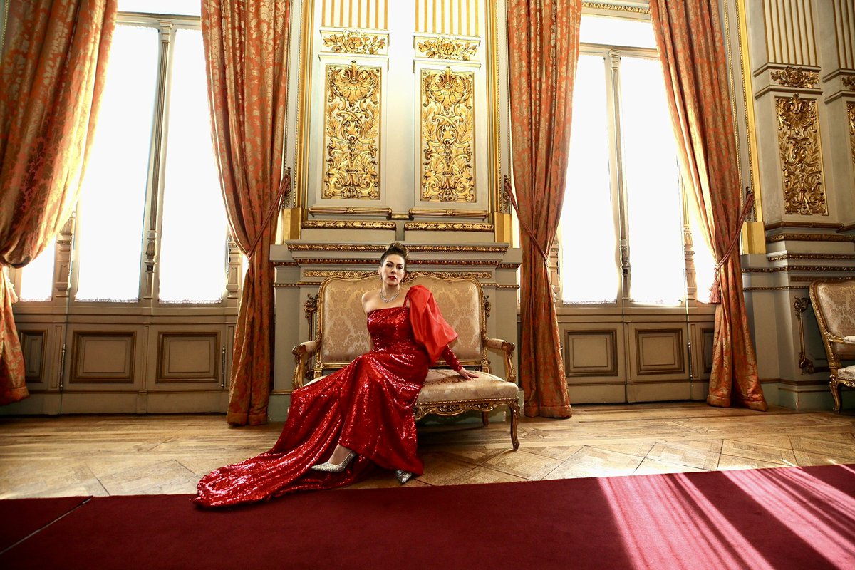 Hermosa sesión en el Teatro Colon de Bs As <a href="/TeatroColon/">Teatro Colón</a>  para la producción de mi tercer álbum discográfico “InLive” ♥️♥️♥️

✨ Ya disponible en todas las plataformas digitales! 🫶🏻🥰✨