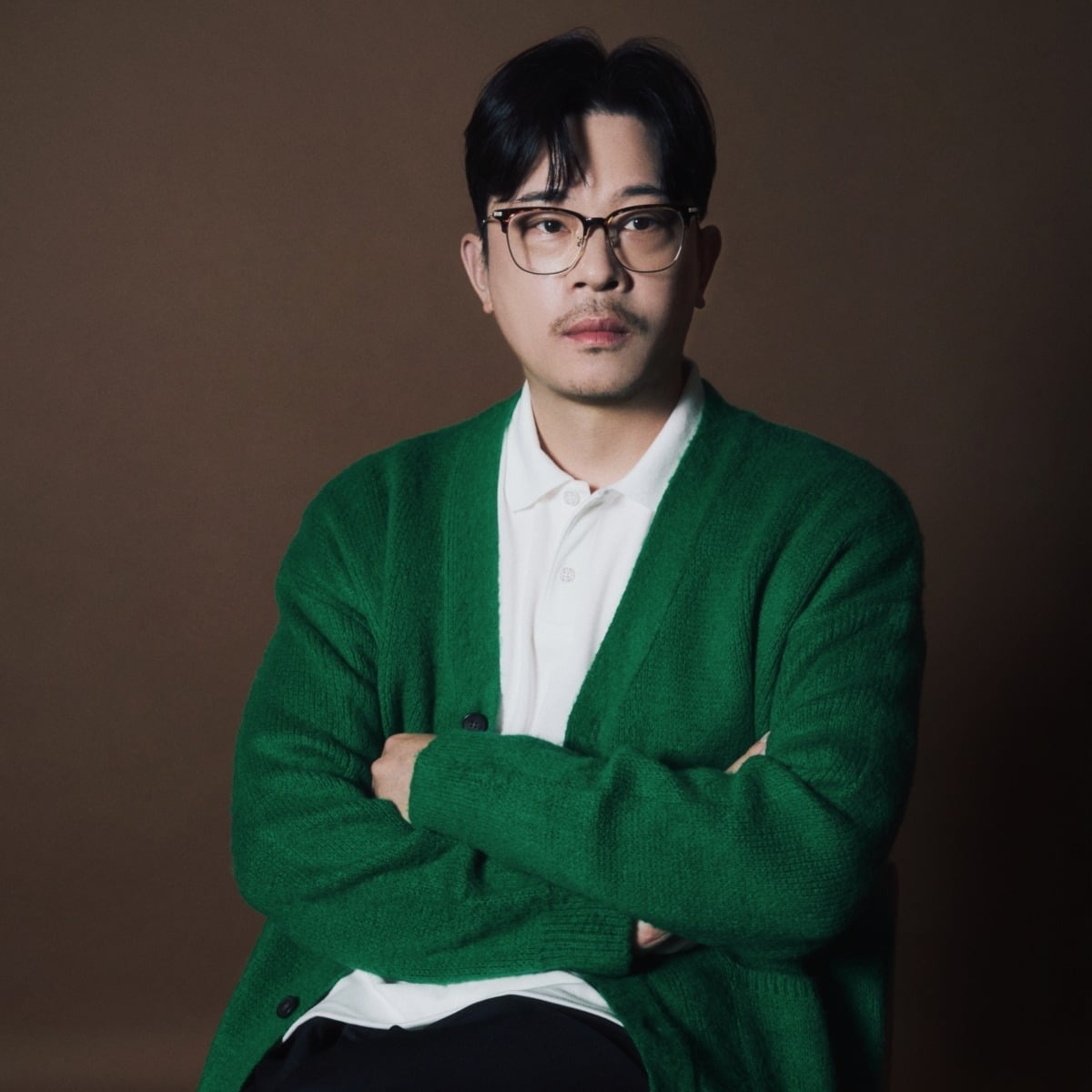 gyuyoungdaily's tweet photo. 🗨 #Mantis director #LeeTaesung on casting #ParkGyuyoung:

"... it was through the recommendation of the production company’s CEO rep. She hadn’t done a film before, but said she wanted to try it... Since she’s a character where emotion is important, she was the perfect fit." https://t.co/GaaL7CVkeE