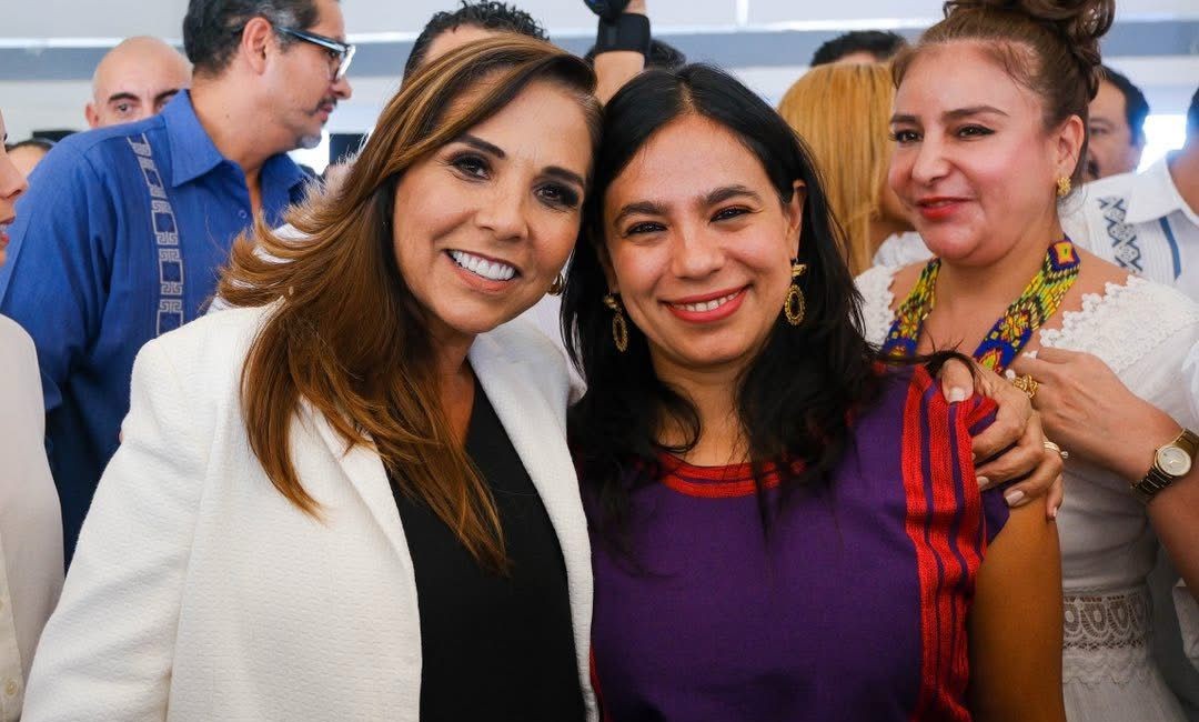 BustilloRoselia's tweet photo. Fue un honor participar en la Audiencia Pública en Quintana Roo, presidida por la Comisión Presidencial para la #ReformaElectoral, para dialogar junto a la ciudadanía, académicos y especialistas sobre los postulados de la propuesta. https://t.co/1kIAVxfWr4