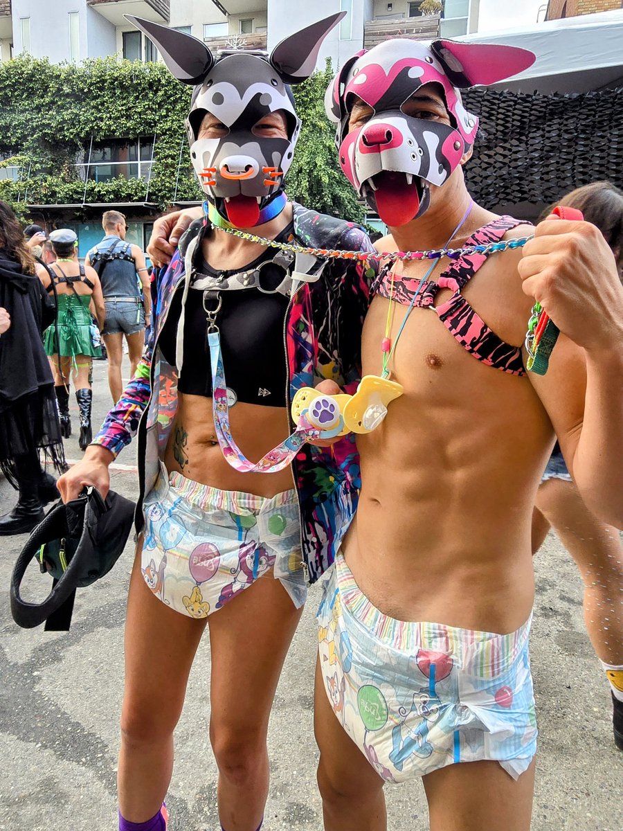 pausepupper's tweet photo. Happy Folsom 💘⛓️ https://t.co/14lgkRFZrv