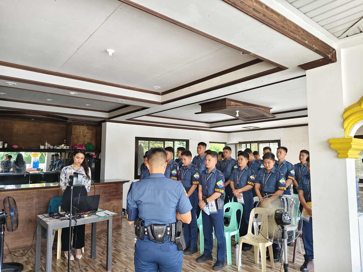 IBP_NCLA's tweet image. IBP Occidental Mindoro
September 25, 2025

Lecture on Basic Knowledge under Revised Penal Code (RPC) for PSFTP CL MASIDLAKAS 2024-01 Police Trainees with Atty. Guianne Joyce L. Bautista of IBP Occidental Mindoro Chapter

#IBPNCLA
#ServeTheCountryHailTheIBP
#IBPLegalAid