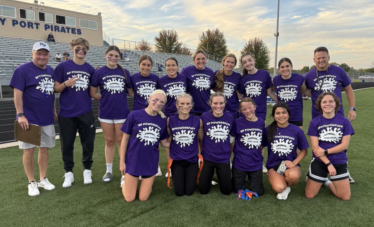 MikeFrieder30's tweet photo. Awesome job Seniors!!  A great game against a talented Freshman team @bayportstuco !! https://t.co/PkomzBow6h