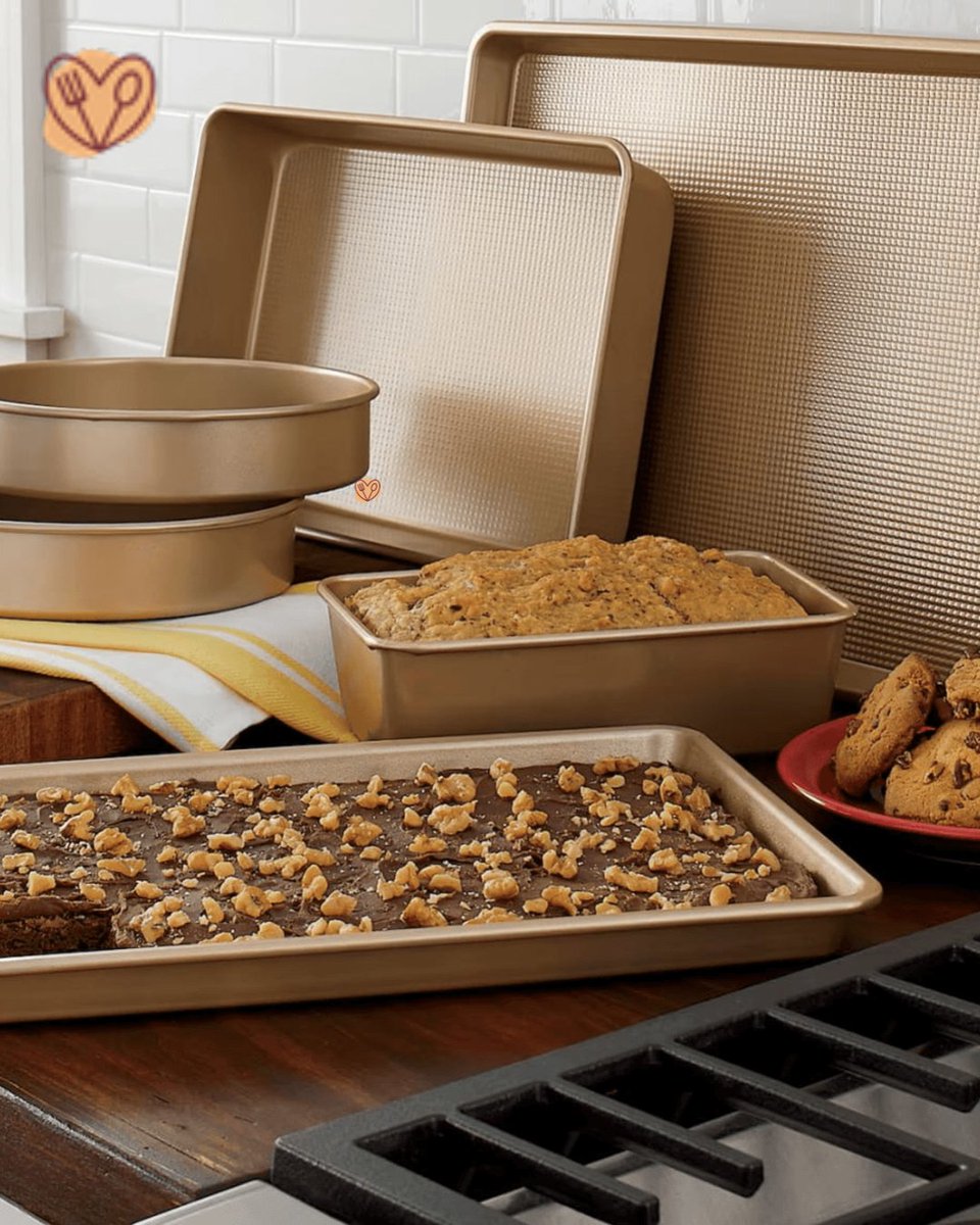 Did you know that preheating your bakeware can make a world of difference? It helps cakes rise better and cookies bake more evenly. Give it a try if you haven’t yet! What’s your go-to baking tip? #BakersLife #KitchenTips #BakewareHack #HomemadeGoodness #PreheatToPerfection