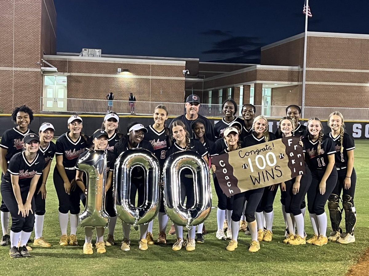 Wolverine Athletics tweet media