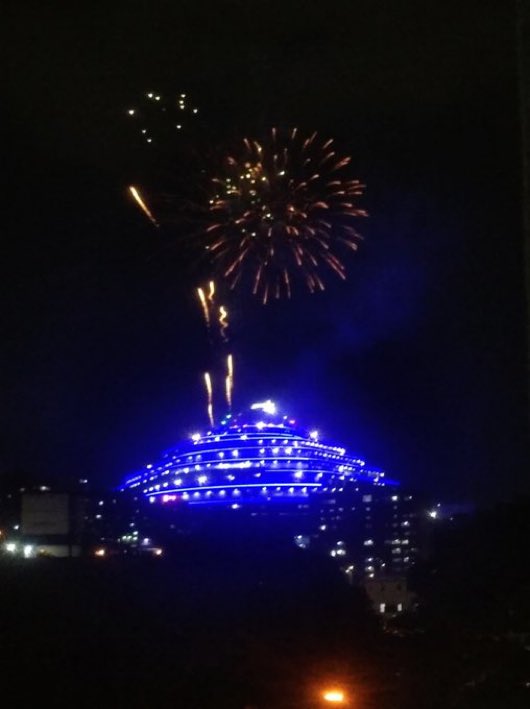 Maduro’s dictatorship celebrates the beginning of Christmas by Decree (Oct 1st) with a fireworks display lit from Venezuela’s largest torture center, El Helicoide.