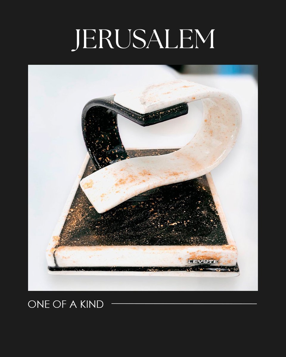 ArtLevute's tweet image. Introducing “Jerusalem”  a modern sculpture from the Relative Collection 2022. 

-Weight: 11.6 lbs

—

Presentamos "Jerusalem", una escultura moderna de la Relative Collection 2022.

Peso: 11.6 lbs

#contemporarysculpture #limitededitionart #luxurydecor #abstractart