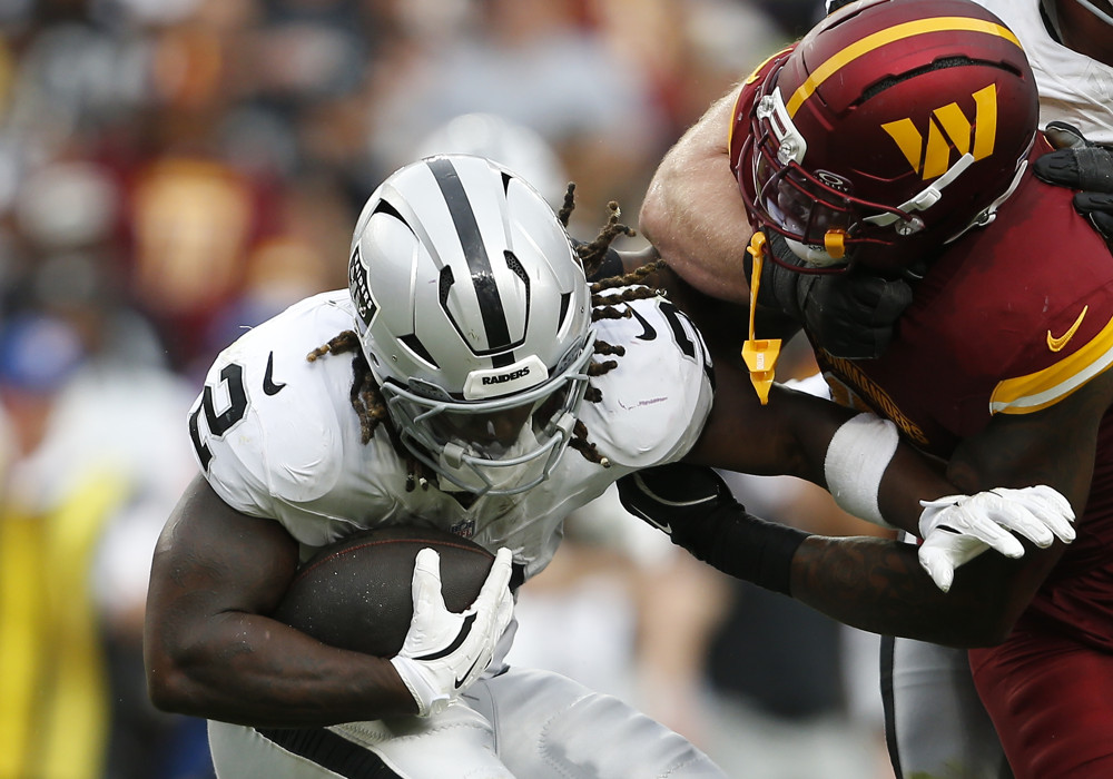 Week 5 Start/Sit Matchup Guide is live! 📊

Advanced QB, RB, WR, TE stats curated by <a href="/CoachStevenP/">Steven “Coach” Pintado</a> from Fantasy Points Data Suite.

Data-driven lineup advice for every decision.
👉 Read here:

dynastynerds.com/start-sit/week…