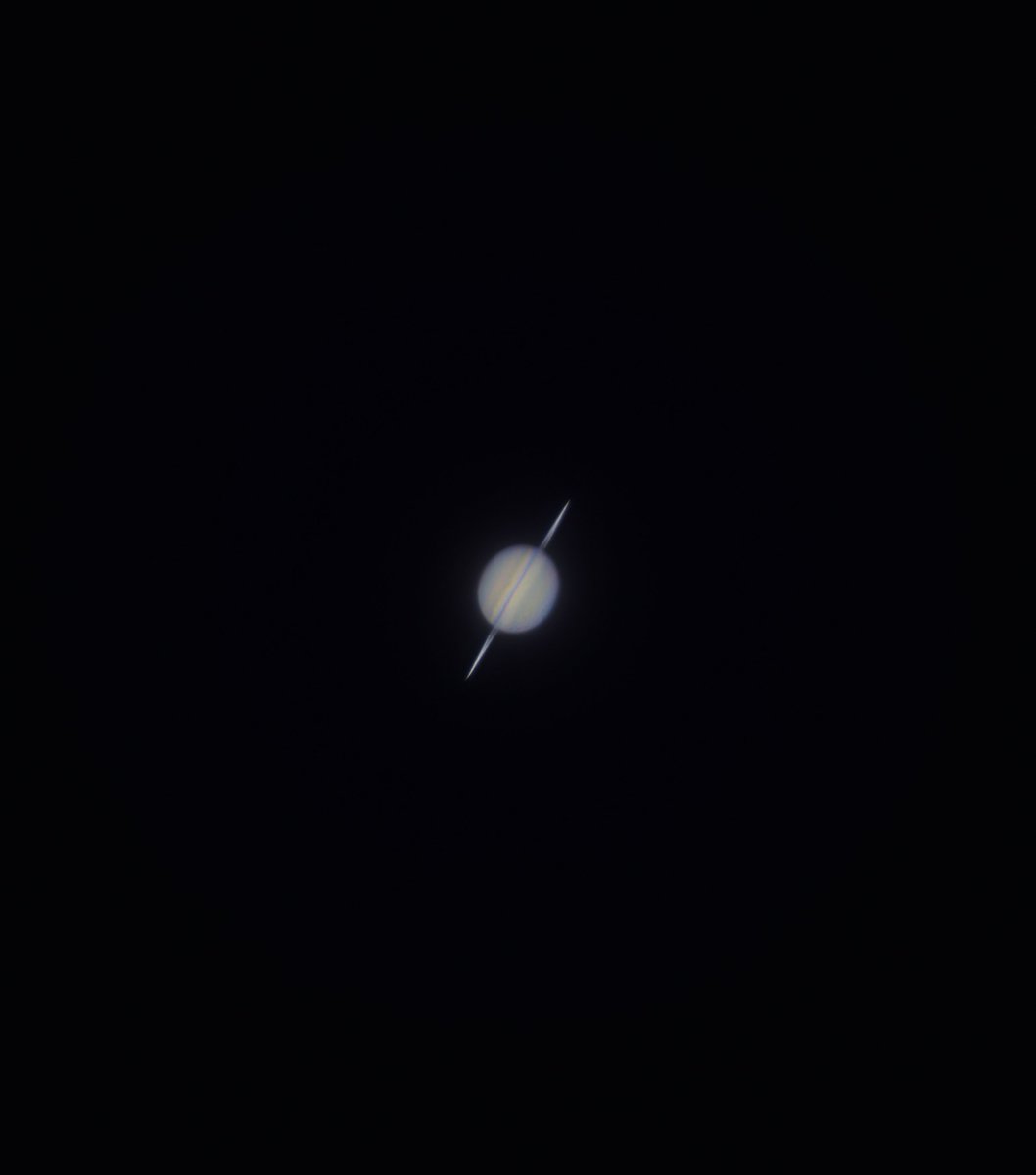 Anyways, here's a photo of Saturn I took the other night.