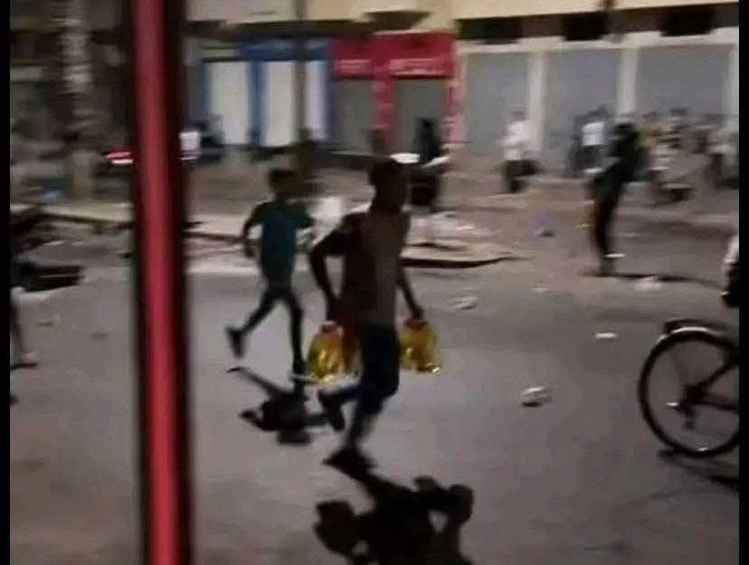 F3fH5's tweet photo. ثورة الجياع 
#جيل_زد #محمد_السادس #Maroc #توم_كروز https://t.co/PWxpqrkJ84