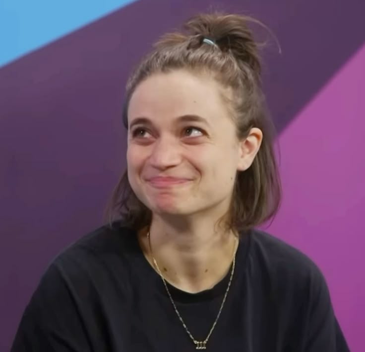 happy birthday to the incredibly talented, hilarious and beautiful angela giarratana! her starkid characters r so important to me (esp lex) and seeing her be so authentically herself on smosh has made me so much confident in myself. i hope 32 treats her so well!