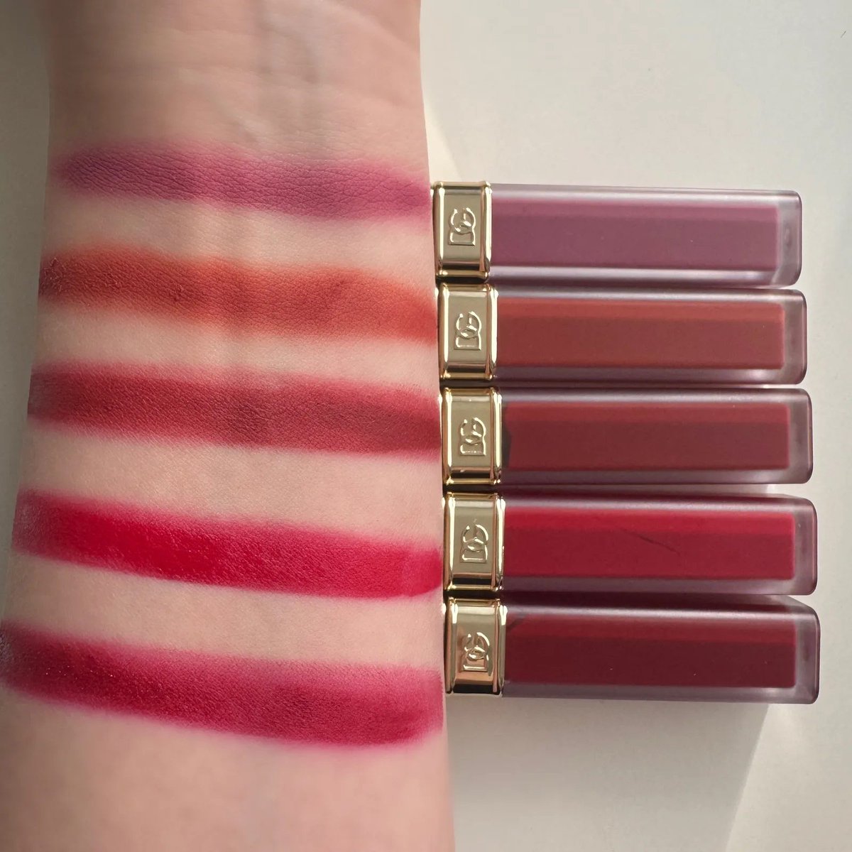 美品　EXTREME BEAUTY IN VOGUE ドルチェ＆ガッバーナ ドルチェ＆ガッバーナ ビューティから感謝を込めて。オンライン