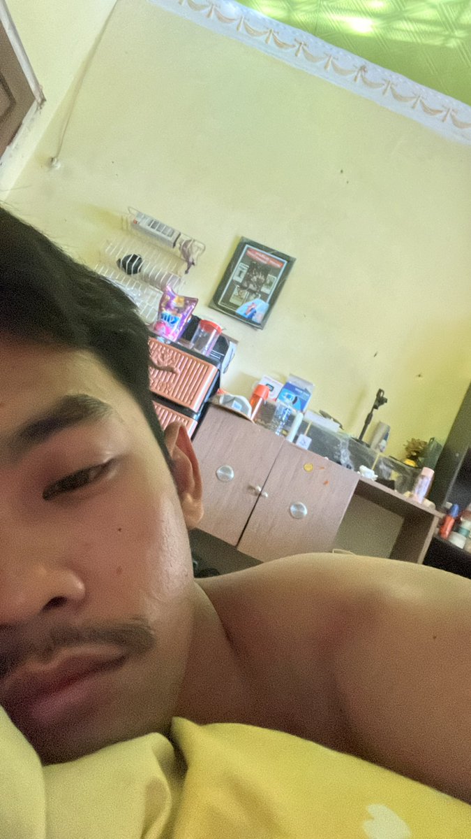 hilarious_msd's tweet photo. Aduh peningnyeeee https://t.co/a6JTPMth5L