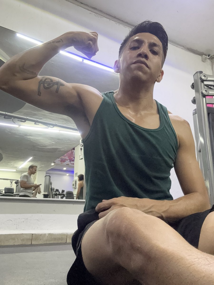 Bañado en mi propio sudor 🥵