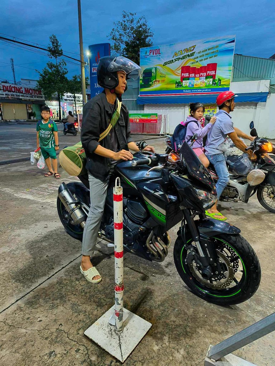 Tv3Ti's tweet photo. Ko coá ai đi chs cùng nên chắc mik zề quê 47 xả tresst. https://t.co/Rovi2R4Odg