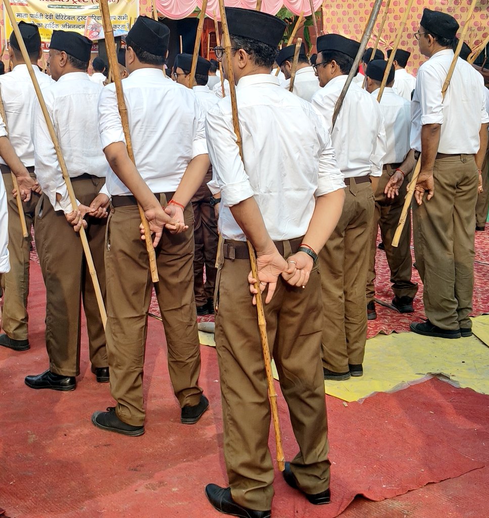 In Delhi, on the occasion of Vijayadashami, a Panth Sanchalan was organised with joy and discipline at 346 locations to mark the completion of 100 years of the Rashtriya Swayamsevak Sangh. Scene from West Vinod Nagar. <a href="/rss/">RSS.com</a> #RSS100Years