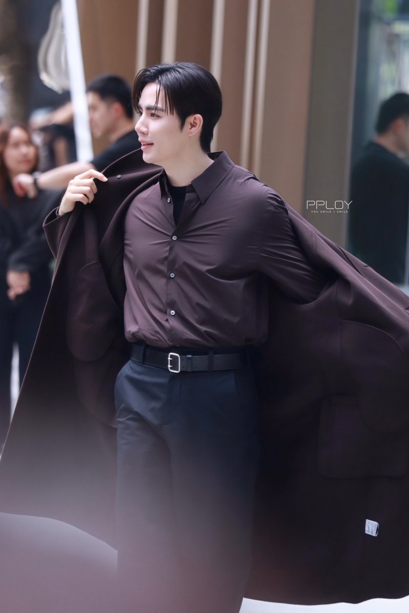 พึกร้อนใช่ไหม แต่อย่าทำแบบนี้ มันหล่อ

<a href="/zee_pruk/">Z</a> 
#COSAW25xZeePruk
#COSThailand 
#COSAW25
#ZeePruk