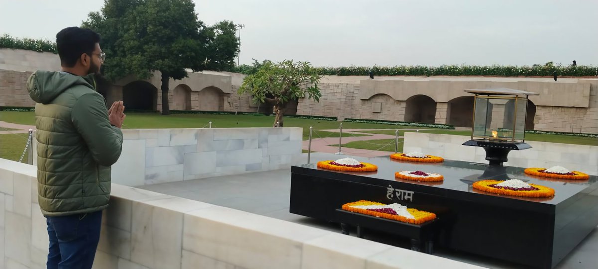 #2ndOctober #MahatmaGandhi 
The day is a moment to reflect on principles of peace, tolerance, community service, and the values of truth and non-violence. 
#GandhiJayanti #fatherofthenation #international_non_violence