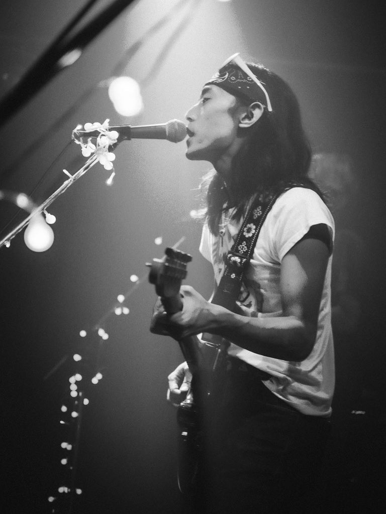 明日10/03(金)FM新潟「SOUND SPLASH」にpaddy isleのMalが生出演いたします！
18時頃を予定しております。
新潟県の皆様、是非お聴きください！
そして万代シティ サテライトスタジオでお会いしましょう！
#金曜の夕方 #paddyisle #新作 #newsingle #ラジオ #radio #新潟県 #soundsplash #fm775 #ss775