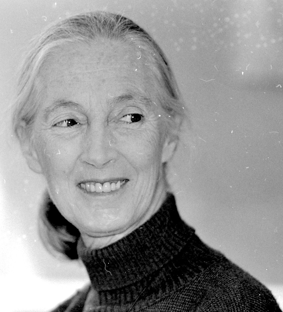 jack9simpson's tweet image. In honour of the passing of Ms./ Dame @janegoodallinst @janegoodallcan .  A few snaps I got of Ms. Goodall at the Kitsilano  @kitsilano_high in the late 80's/early 90's (?)  #janegoodall