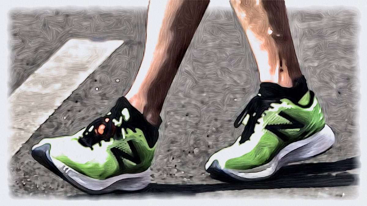 F_shokai_RC's tweet image. K・ナールト(ベルギー)は
New Balance RC1400 v6に
ヴェイパーフライのソールの
ハイブリッドシューズで出走
2018年欧州選手権での優勝と引き換えに
ブランドとの契約は消滅した
このレース、前半をリードしたのが
奇しくも同じスポンサーの
C・ホーキンス(イギリス)
#newbalance