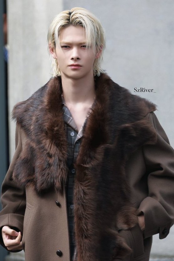 ri ✩彡 break tweet media