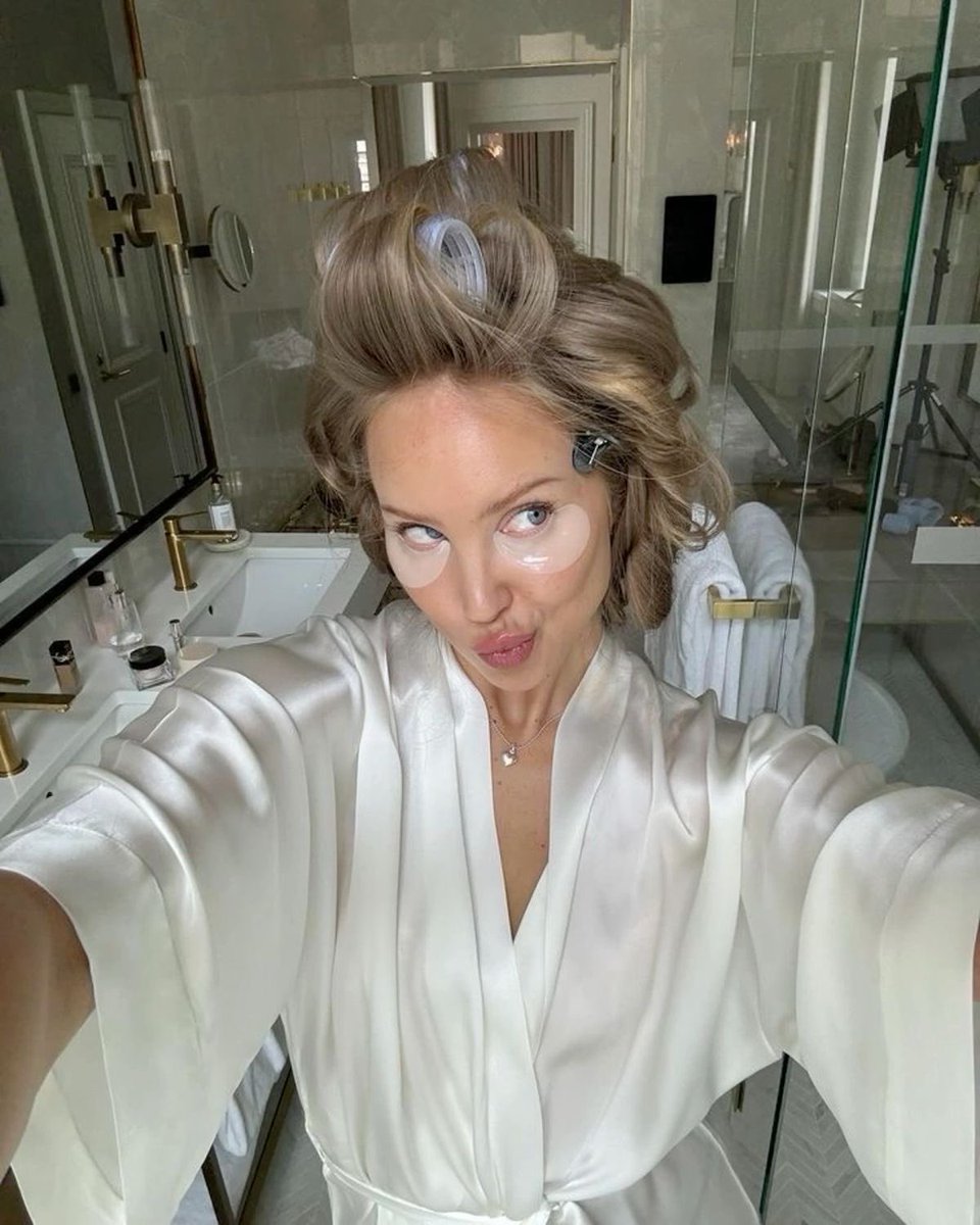 Diorgirlx's tweet photo. wake up early do your skin care &amp; stay hydrated https://t.co/lFpRqKGxmI