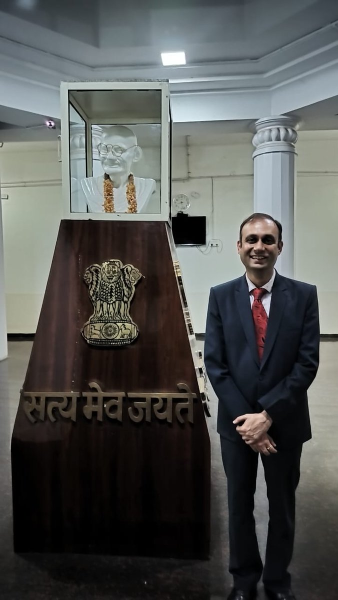 AdityaP40701404's tweet photo. May the spirit of Gandhi Jayanti remind us that each of us has the power to make a positive difference in the world. Warm wishes on Gandhi Jayanti to you. Let us remember and salute the man who led us on the path to independence and always inspired us as a nation. https://t.co/fHp3Gw9lvE