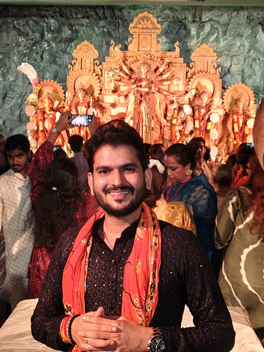 Jhalakraas 2025 ! 🎉

#GarbaPandal
#GarbaNight
#navratri

<a href="/KiritSomaiya/">Kirit Somaiya</a> 
<a href="/NeilSomaiya/">Dr. Neil Somaiya</a>