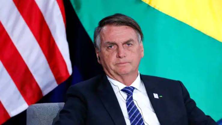 🚨 Política l Condenado pelo STF, Bolsonaro só poderá disputar as eleições em 2060, aos 105 anos