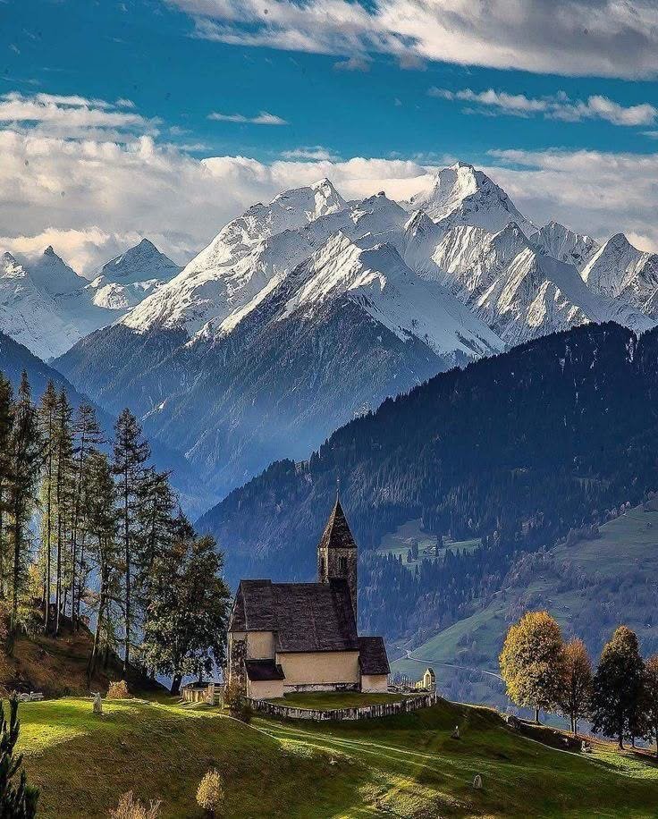 anna5254bell's tweet photo. Falera, Switzerland https://t.co/9DpyuK8WI8