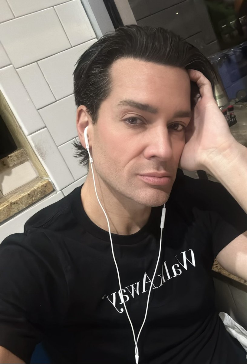 Brandon Straka #WalkAway tweet media