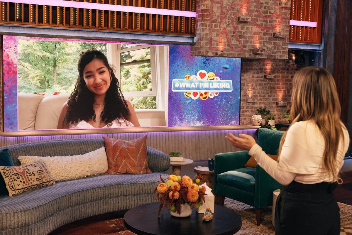 KellyClarksonTV's tweet image. Premiere week rolls on with Lionel Richie, Grace Van Patten and Nick Offerman! PLUS Laila Lockhart Kraner and a performance from Buena Vista Social Club