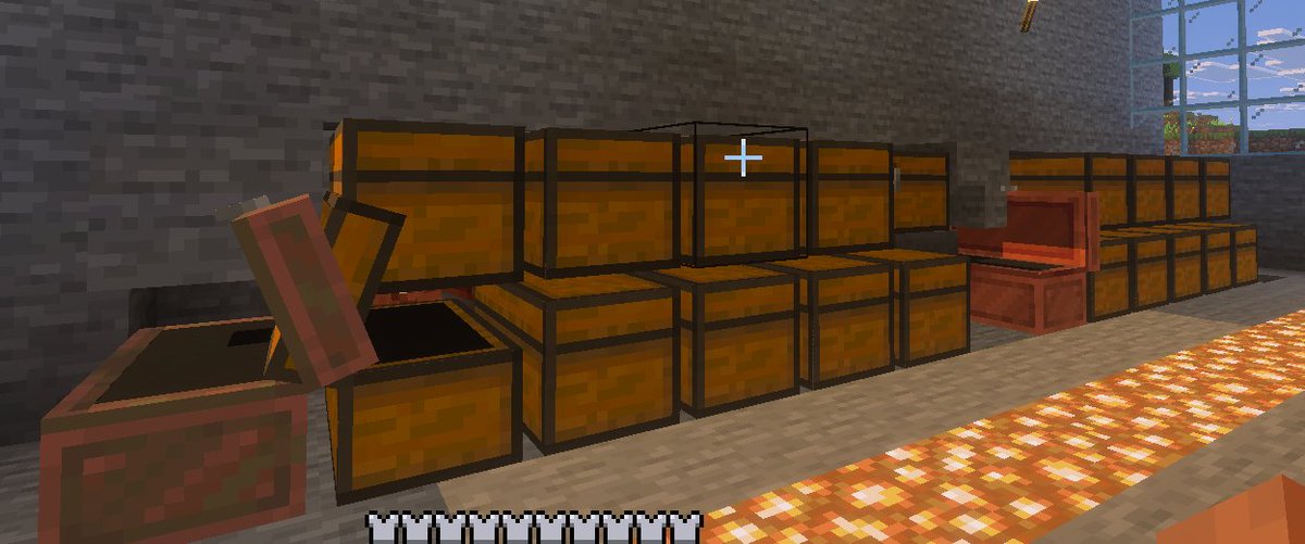 Defenseless_Me's tweet image. Happy to announce that two copper golems have been welcomed into the chest gulag. They will never see sunlight again.😀