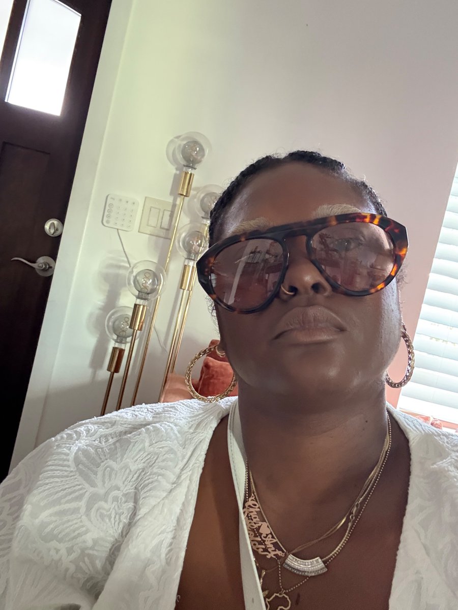 CHARLESE ANTOINETTE // Ọbálànà Ọ̀ṣunyẹmí tweet media