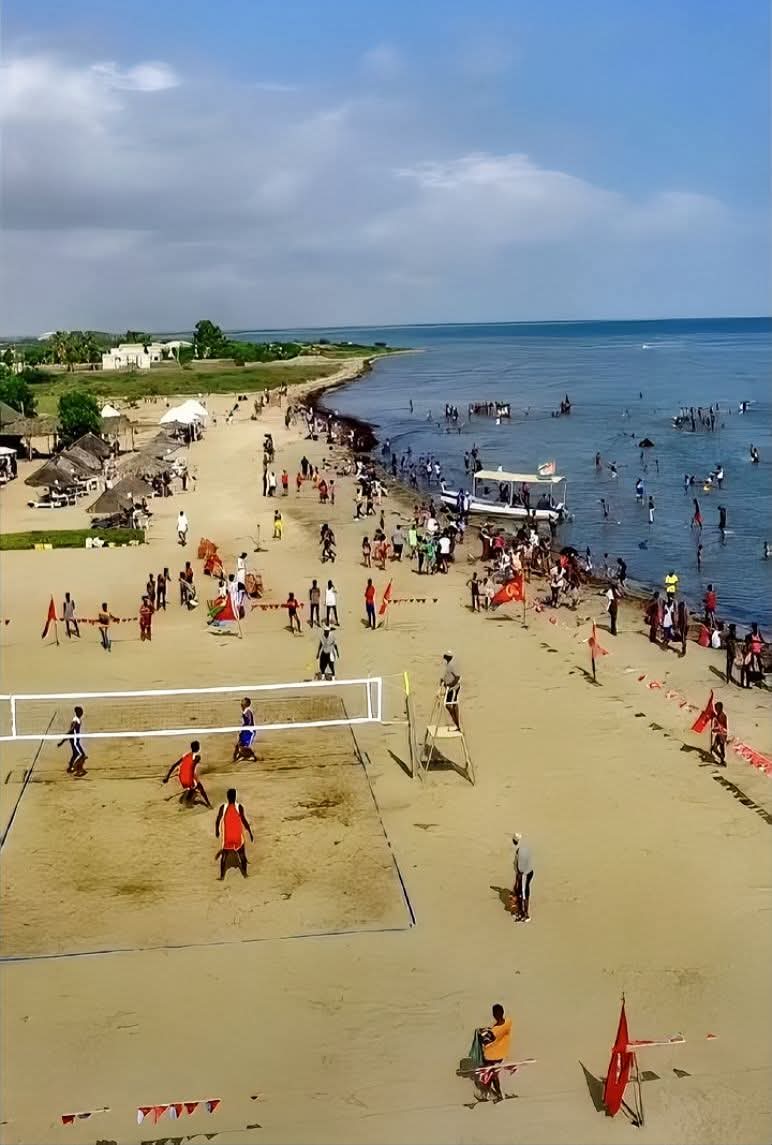 #Eritrean🇪🇷 city of #Massawa is not just a coastal town it is an open museum and a natural masterpiece that combines a rich history with stunning natural scenery, making it a truly unforgettable location in the Horn of Africa.