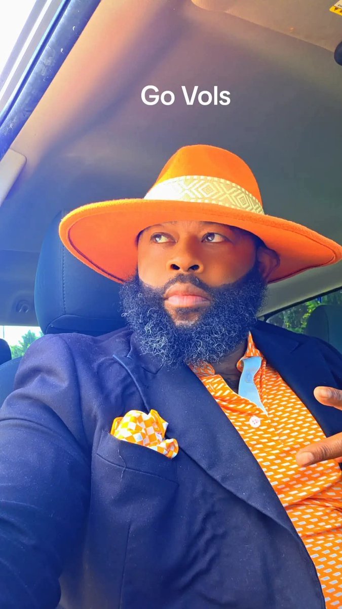 barrylinson34's tweet image. All blacks aren't criminals all whites aren't racist and not all cops are bad, but ignorance comes in all colors #GoVols #gamedayattire #volsforlife #fypシviral #fashion #style #class